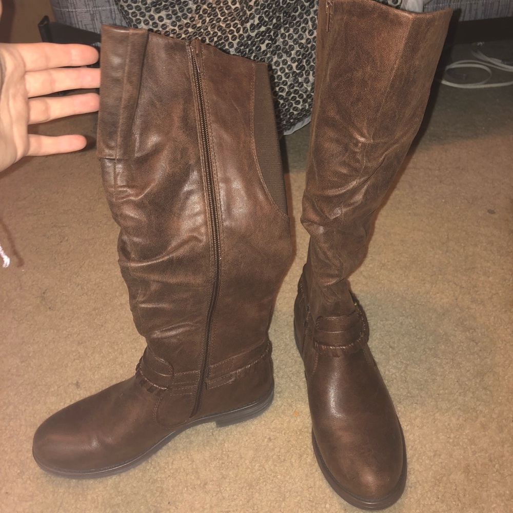 Brown Baretraps riding boots